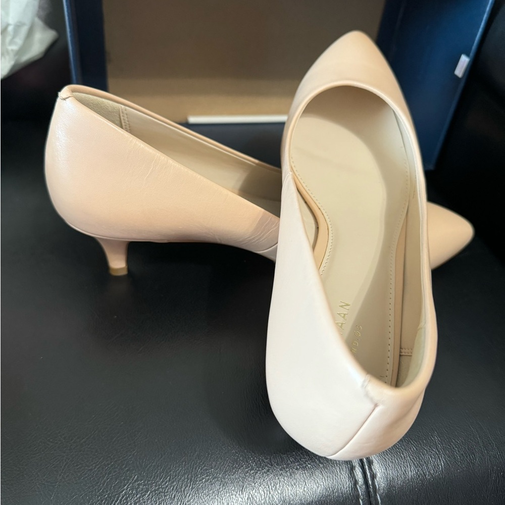 Cole Hann | Brand New Kitten Heel Pump 8.5 - Picture 3 of 8